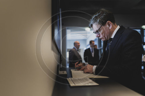 Aussenminister Wadephul empfaengt Gideon Sa‚Äö√Ñ√¥ar