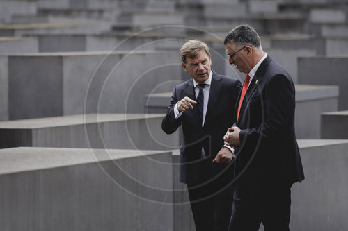 Aussenminister Wadephul empfaengt Gideon Sa‚Äö√Ñ√¥ar