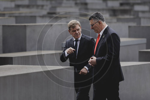 Aussenminister Wadephul empfaengt Gideon Sa‚Äö√Ñ√¥ar