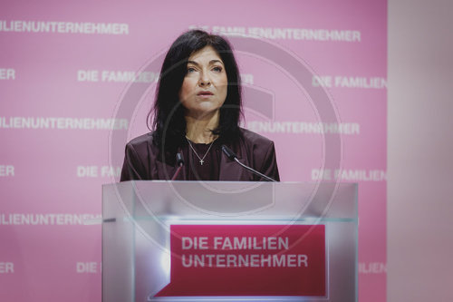 Katherina Reiche bei Familienunternehmer-Tagen