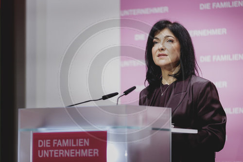 Katherina Reiche bei Familienunternehmer-Tagen