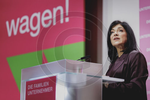Katherina Reiche bei Familienunternehmer-Tagen