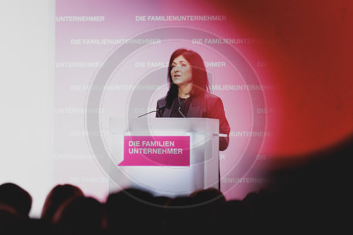 Katherina Reiche bei Familienunternehmer-Tagen