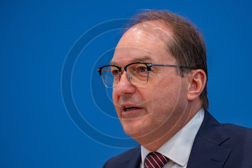 Portrait Alexander Dobrindt