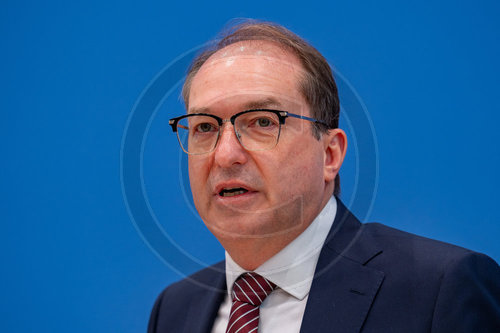 Portrait Alexander Dobrindt