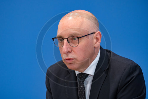 Sinan Selen bei Verfassungsschutzbericht Vorstellung