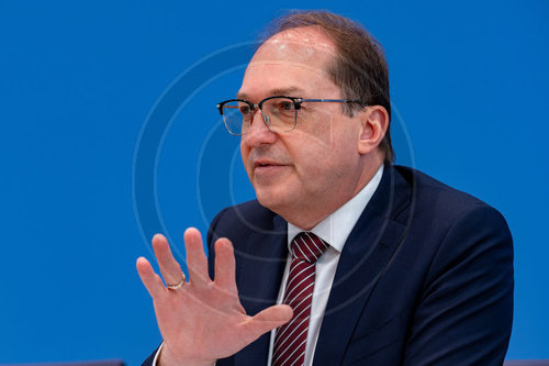Portrait Alexander Dobrindt