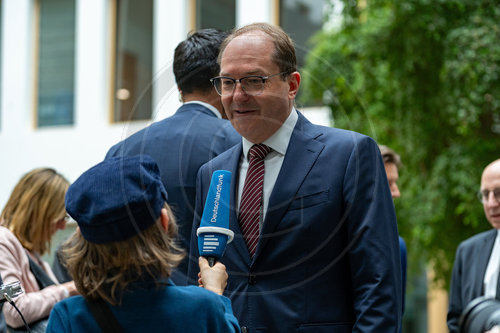 Portrait Alexander Dobrindt