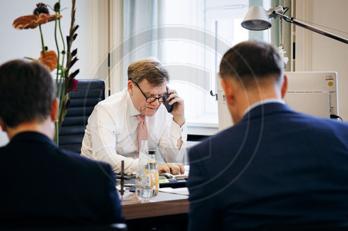 Johann Wadephul telefoniert mit Abbas Araghtschi