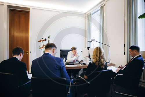Johann Wadephul telefoniert mit Abbas Araghtschi