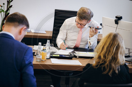 Johann Wadephul telefoniert mit Abbas Araghtschi