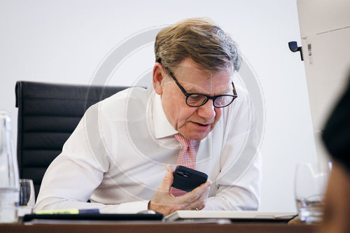Johann Wadephul telefoniert mit Abbas Araghtschi