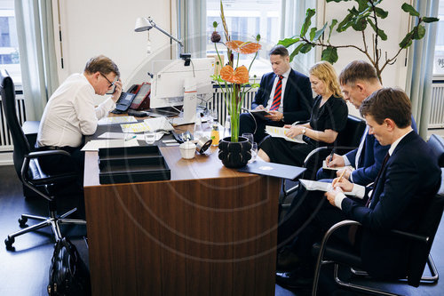 Johann Wadephul telefoniert mit Abbas Araghtschi