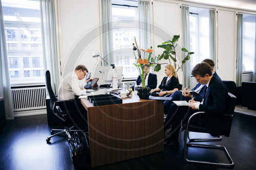 Johann Wadephul telefoniert mit Abbas Araghtschi