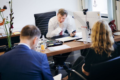 Johann Wadephul telefoniert mit Abbas Araghtschi