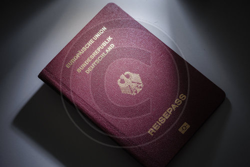 Symbolfoto deutscher Reisepass