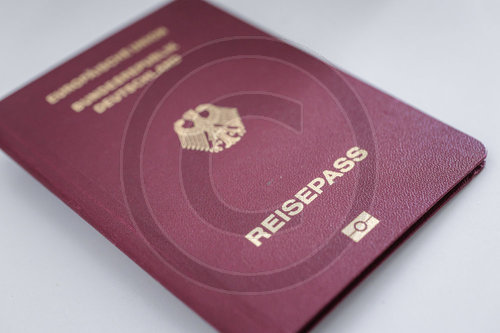 Symbolfoto deutscher Reisepass