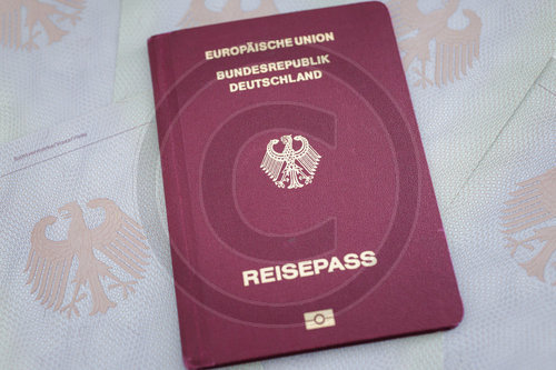 Symbolfoto deutscher Reisepass