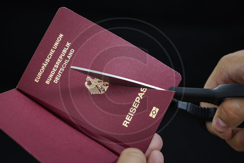 Symbolfoto deutscher Reisepass