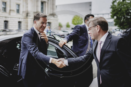 Aussenminister Wadephul trifft NATO-Generalsekretaer Rutte