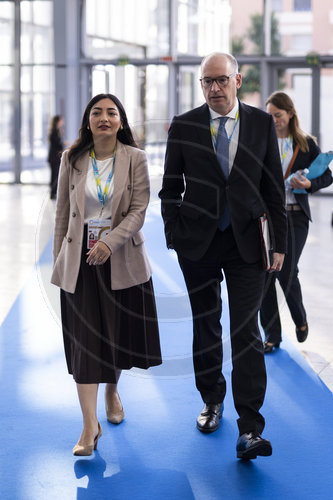 Reem Alabali Radovan und Niels Annen
