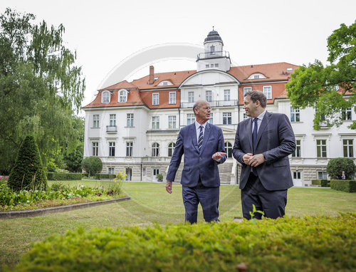 Deutsch-franzoesische Klausur der Finanzminister