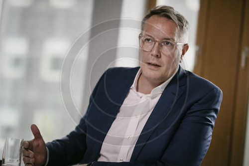 Interview Alexander Schweitzer