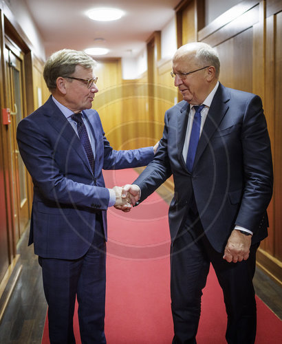 BM Wadephul trifft EU Kommissar Kubilius