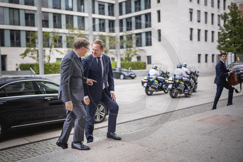 Aussenminister Wadephul trifft niederlaendischen Amtskollegen