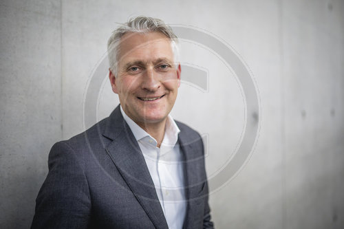 Hansjoerg Durz