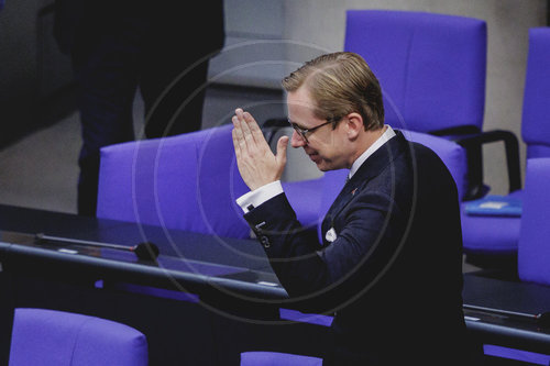 Deutscher Bundestag beraet ueber Haushalt 2025