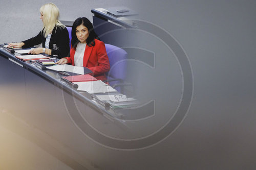 Deutscher Bundestag beraet ueber Haushalt 2025
