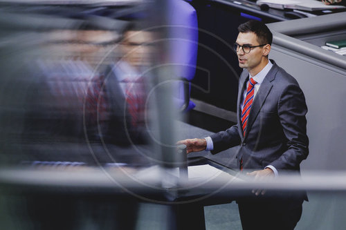 Deutscher Bundestag beraet ueber Haushalt 2025