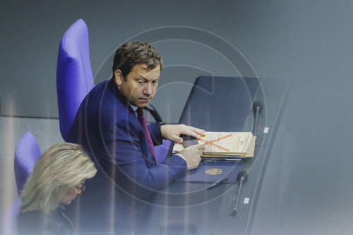 Finanzminister Klingbeil im Deutschen Bundestag
