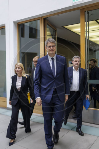 Evelyn Palla mit Verkehrsminister Schnieder