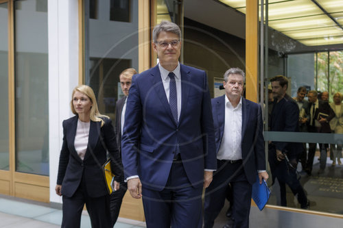 Evelyn Palla mit Verkehrsminister Schnieder