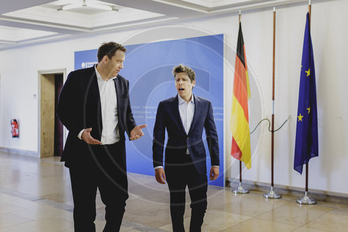 Finanzminister Klingbeil trifft OpenAI-CEO Altman