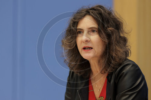 Sabine Kuhlmann