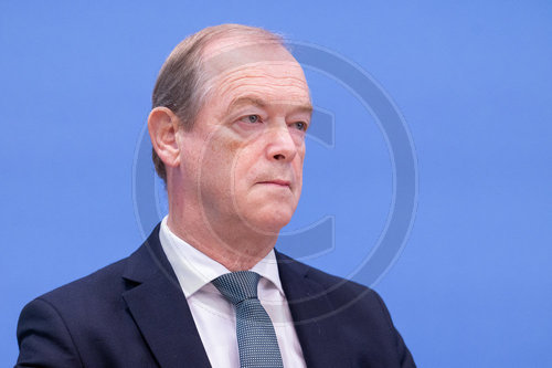 Prof. Dr. Michael Hallek