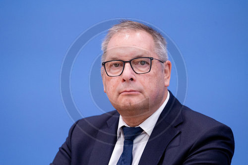 Prof. Dr. Karl Broich