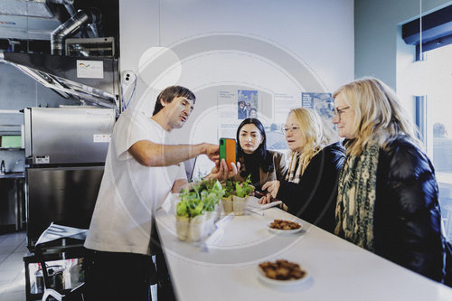 Entwicklungsministerin Alabali Radovan reist in die Ukraine