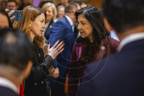 Energieministerin Reiche bei G7 in Kanada