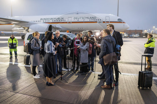 BM Reiche reist in die VAE und nach Katar