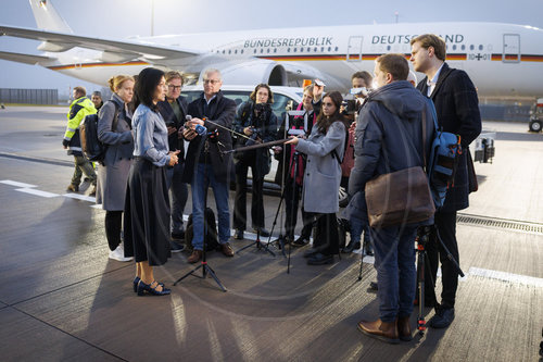 BM Reiche reist in die VAE und nach Katar