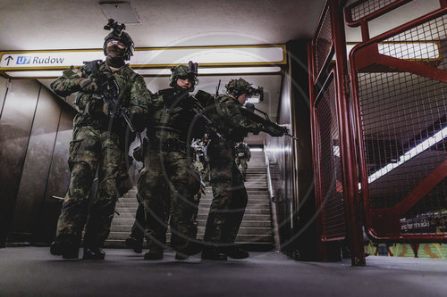 Bundeswehr-Uebung Operation 'Bollwerk Baerlin'