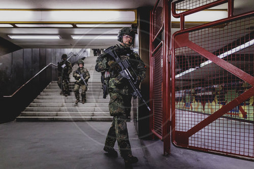 Bundeswehr-Uebung Operation 'Bollwerk Baerlin'