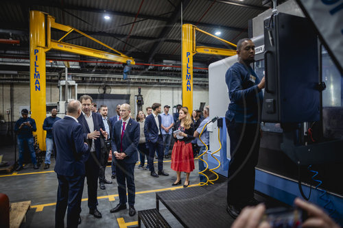 Bundesfinanzminister Klingbeil in Suedafrika