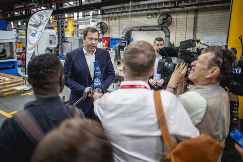 Bundesfinanzminister Klingbeil in Suedafrika