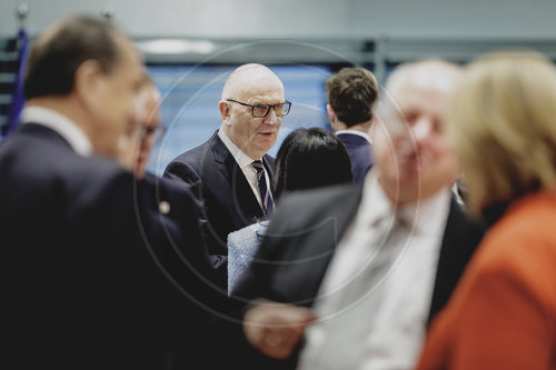 Bundeskanzler trifft Laenderchefs