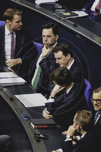 Bundestag beraet ueber Rentenpaket
